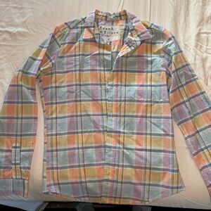 Frank & Eileen button down.  Size medium.  Pastel colors.